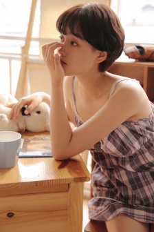 内衣比基尼美女图片